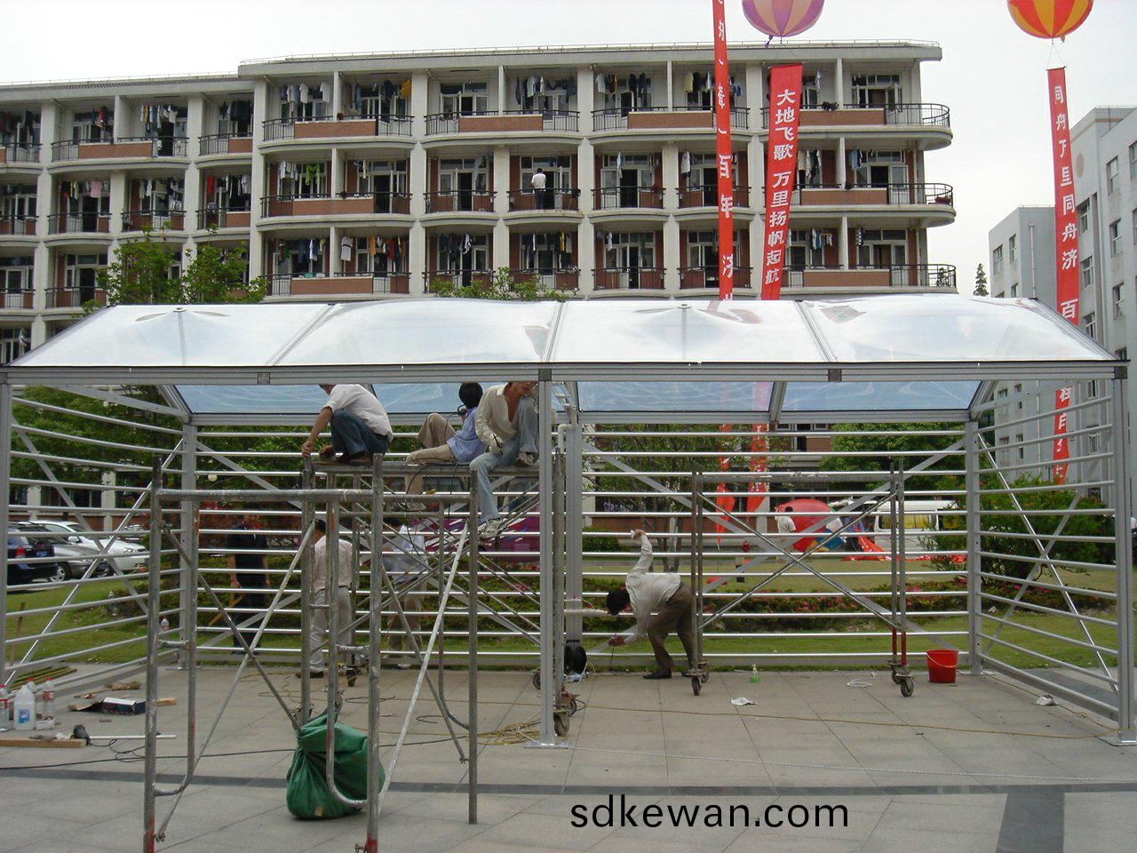 ETFE����Ĥ�ṹ�����ܳ���ʯ����������